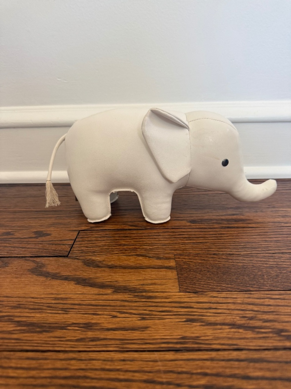 Serena & Lily Menagerie Elephant & Hippo Bookends